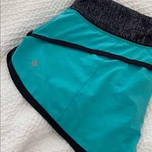 Lululemon speed up shorts 2.5”